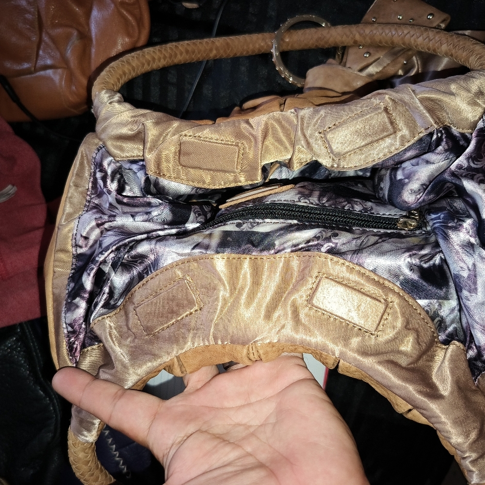 Junior Drake Daijah Studded Handbag Tan Leather. $$$ 49 SALE PRICE - Picture 15 of 16